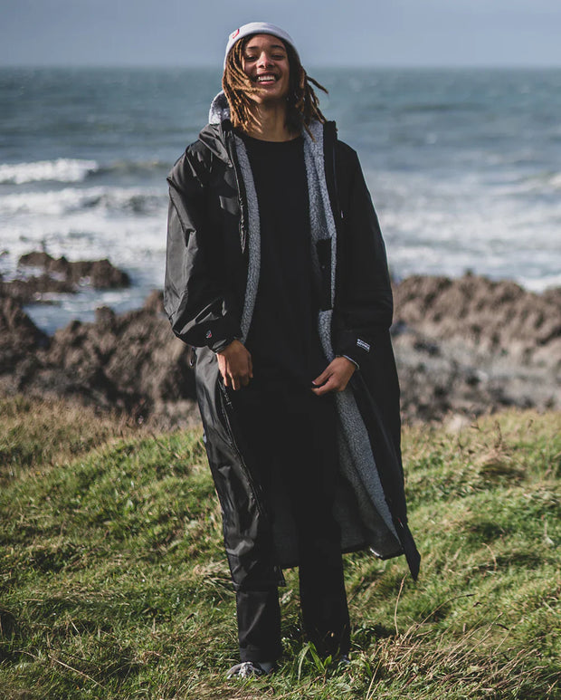 Dryrobe Advance Unisex Long Sleeve - Black/Grey