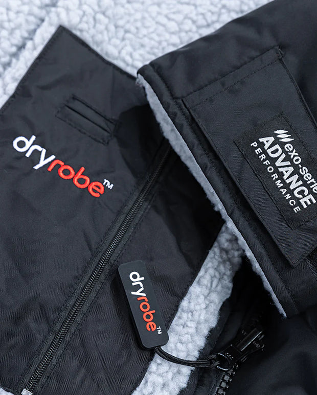 Dryrobe Advance Unisex Long Sleeve - Black/Grey