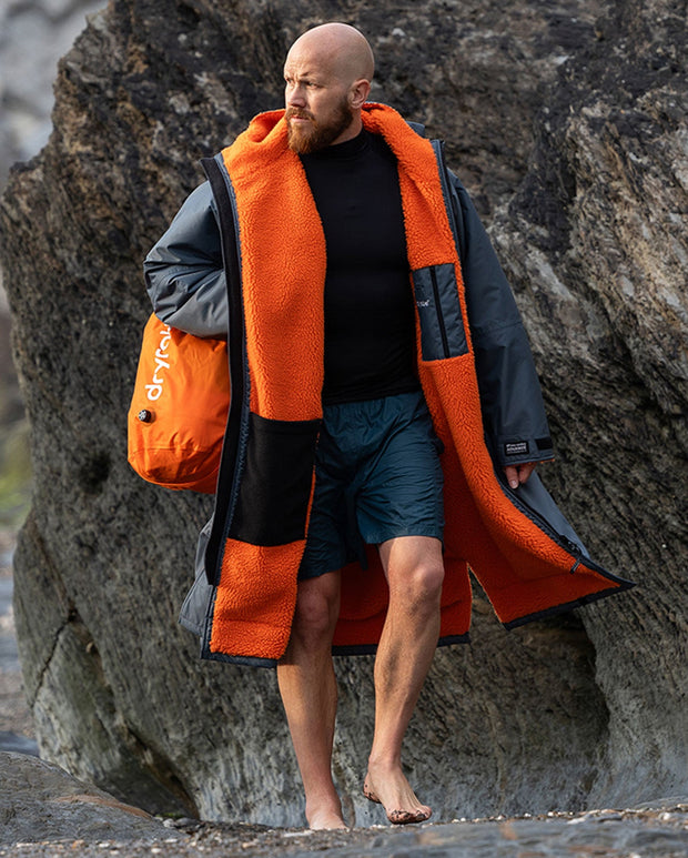 Dryrobe Advance Unisex Long Sleeve - Dark Grey/Orange