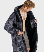 Dryrobe Advance Unisex Long Sleeve - Black Camo/Black