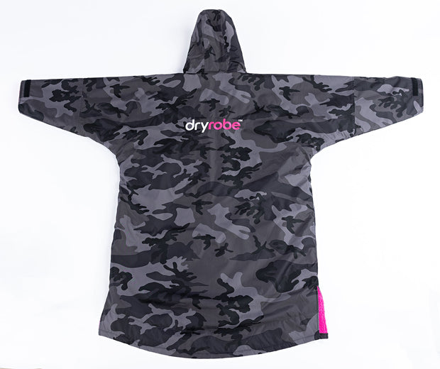 Dryrobe Advance Unisex Long Sleeve - Black Camo/Pink