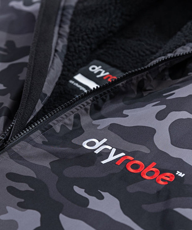 Dryrobe Advance Unisex Long Sleeve - Black Camo/Black