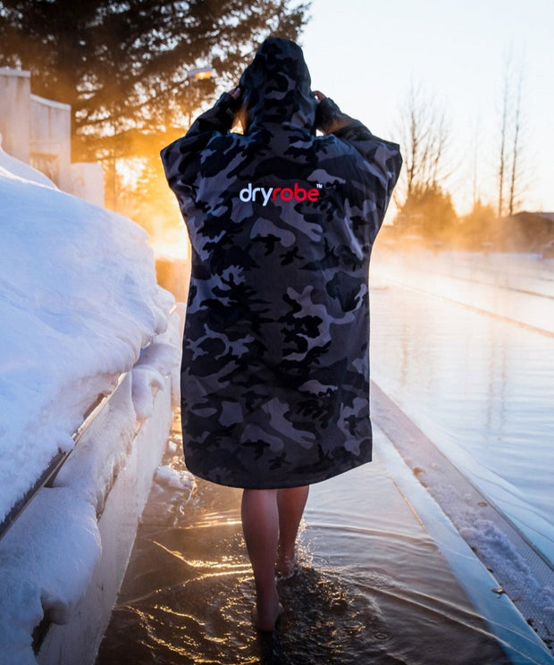 Dryrobe Advance Unisex Long Sleeve - Black Camo/Black