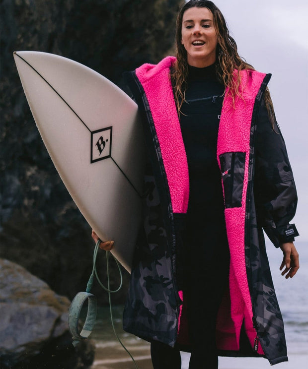 Dryrobe Advance Unisex Long Sleeve - Black Camo/Pink