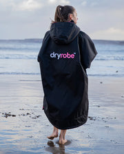 Dryrobe Advance Youth Long Sleeve - Black/Pink