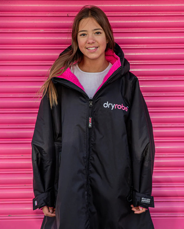 Dryrobe Advance Youth Long Sleeve - Black/Pink