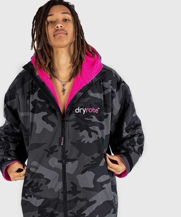 Dryrobe Advance Unisex Long Sleeve - Black Camo/Pink