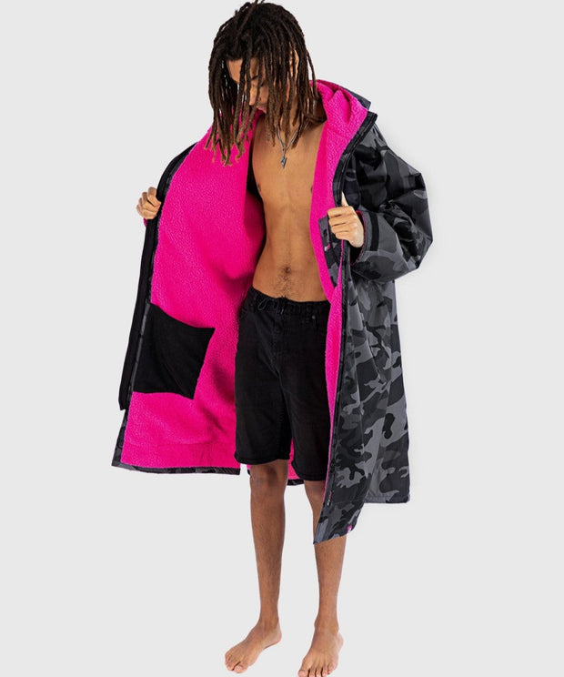 Dryrobe Advance Unisex Long Sleeve - Black Camo/Pink